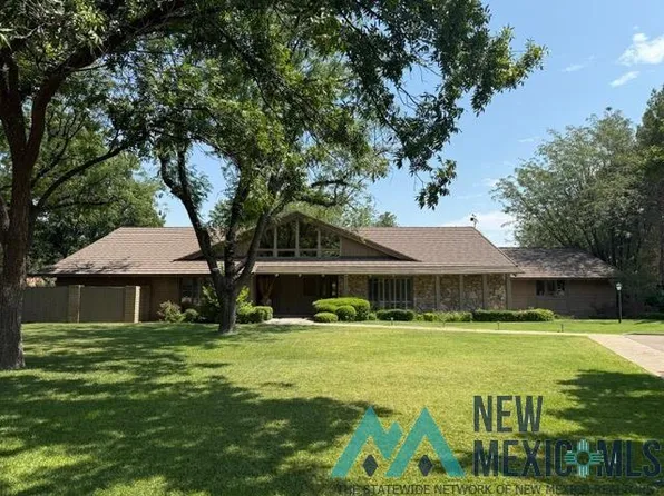 3009 Diamond A Dr, Roswell, NM 88201