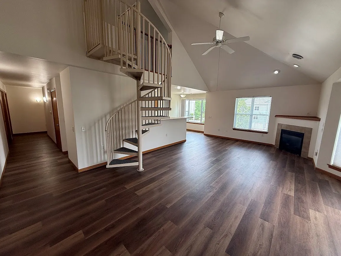 Building Photo - 8217 Mansion Hill Ave #3