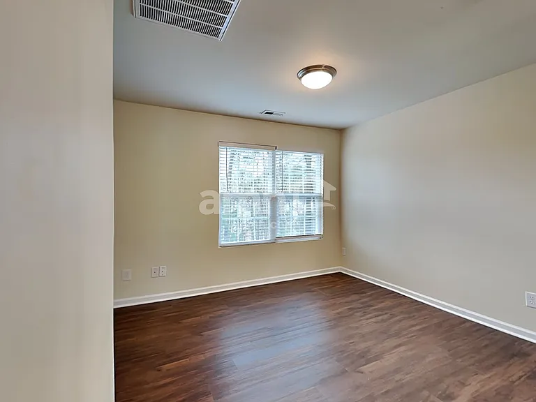 3012 Cardinal Lake Dr — Photo 10