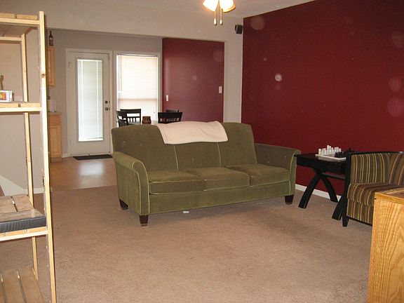 3rd image of 13009 Nebraska Ct