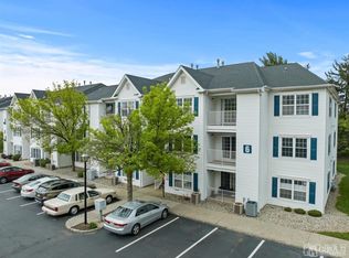 618 Waterford Dr, Edison, NJ