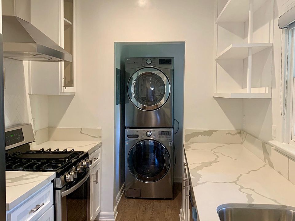 1st image of 2235 N Cahuenga Blvd