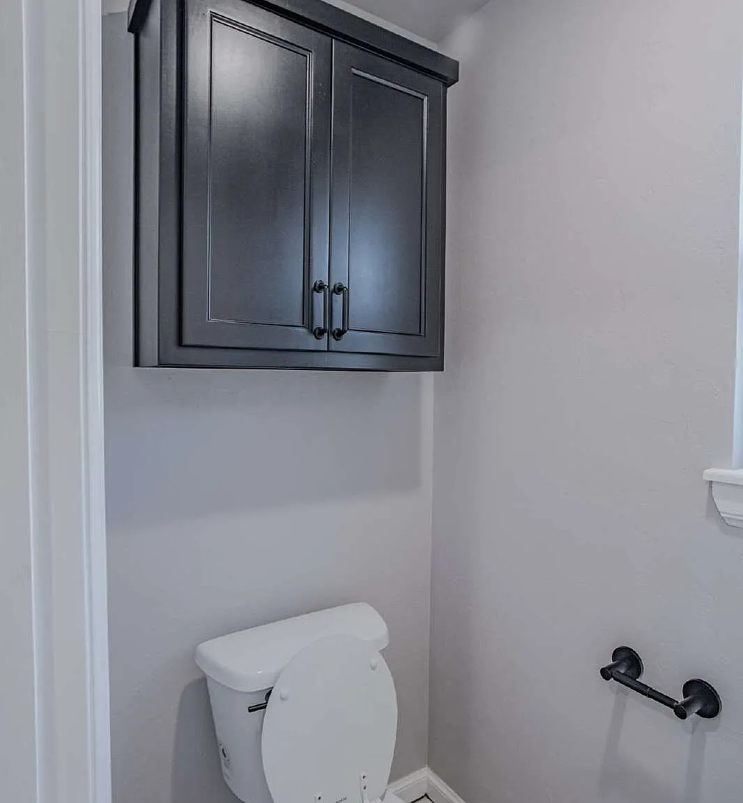 Studio, $2,300 — Photo 3