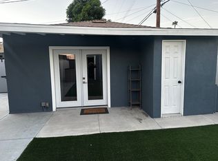 8118 Gentry Ave, North Hollywood, CA 91605