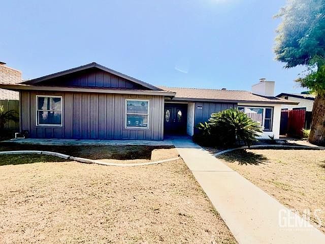 1st image of 319 Pine Dr