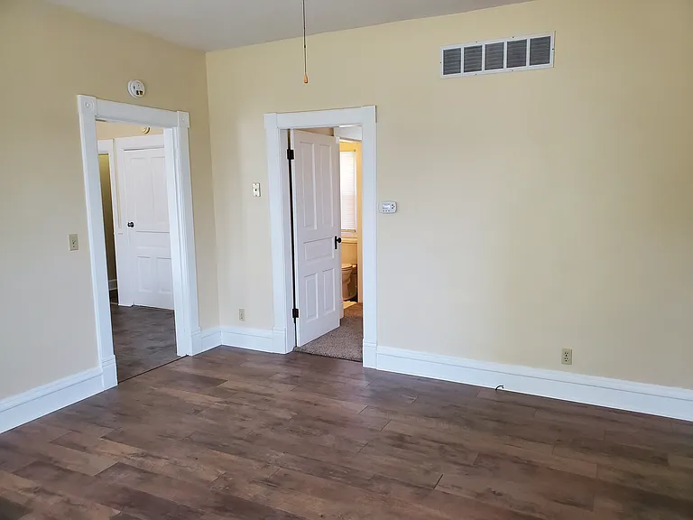 108 W 3rd St #1 — Photo 13