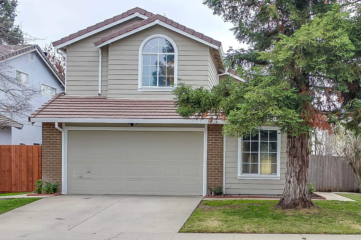 5313 Moonlight Way photo 1