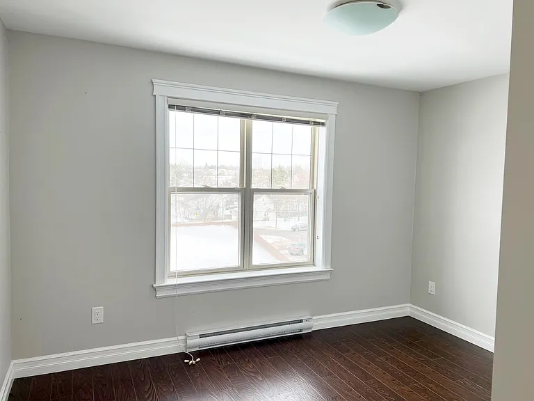 101 Sunset St — Photo 10