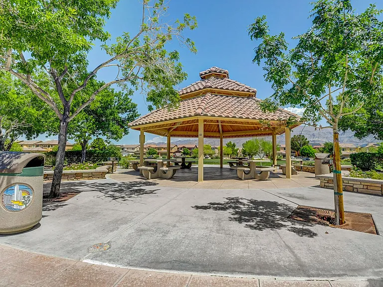4421 Desert Home Ave — Photo 51
