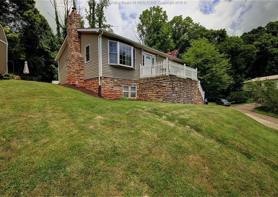 1st image of 106 Castle Dr