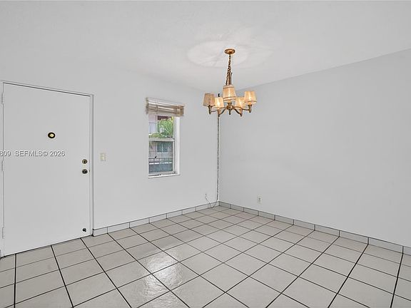 4th image of 2821 Somerset Dr APT 317