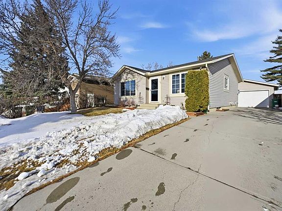 2nd image of 24 W Huntstrom Rd NE