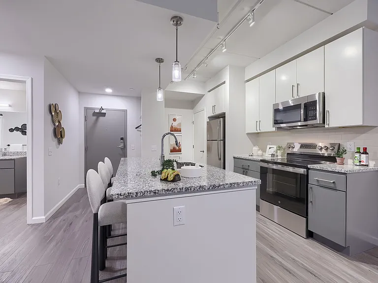 Gallery 118 — Photo 5