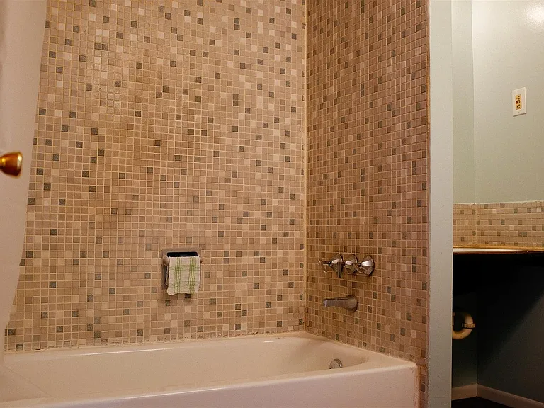 505 13th Ave #4 — Photo 19