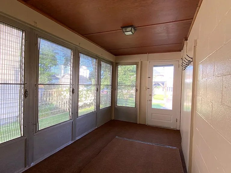 125 S Market Ave — Photo 14