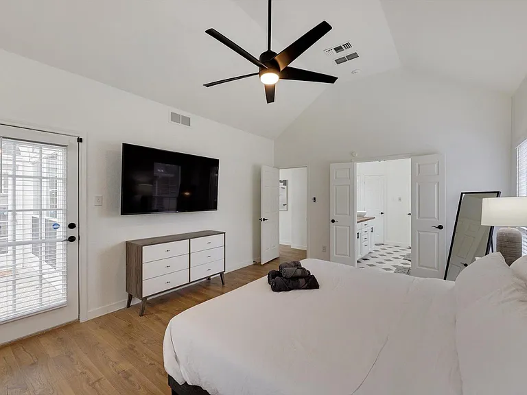 7309 Springfield Dr — Photo 21