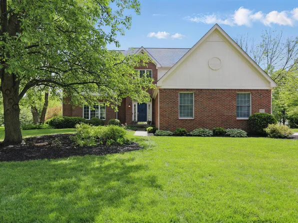 9583 Greenthread Dr, Zionsville, IN 46077