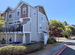 11402 SE 171st St, Renton, WA 98055