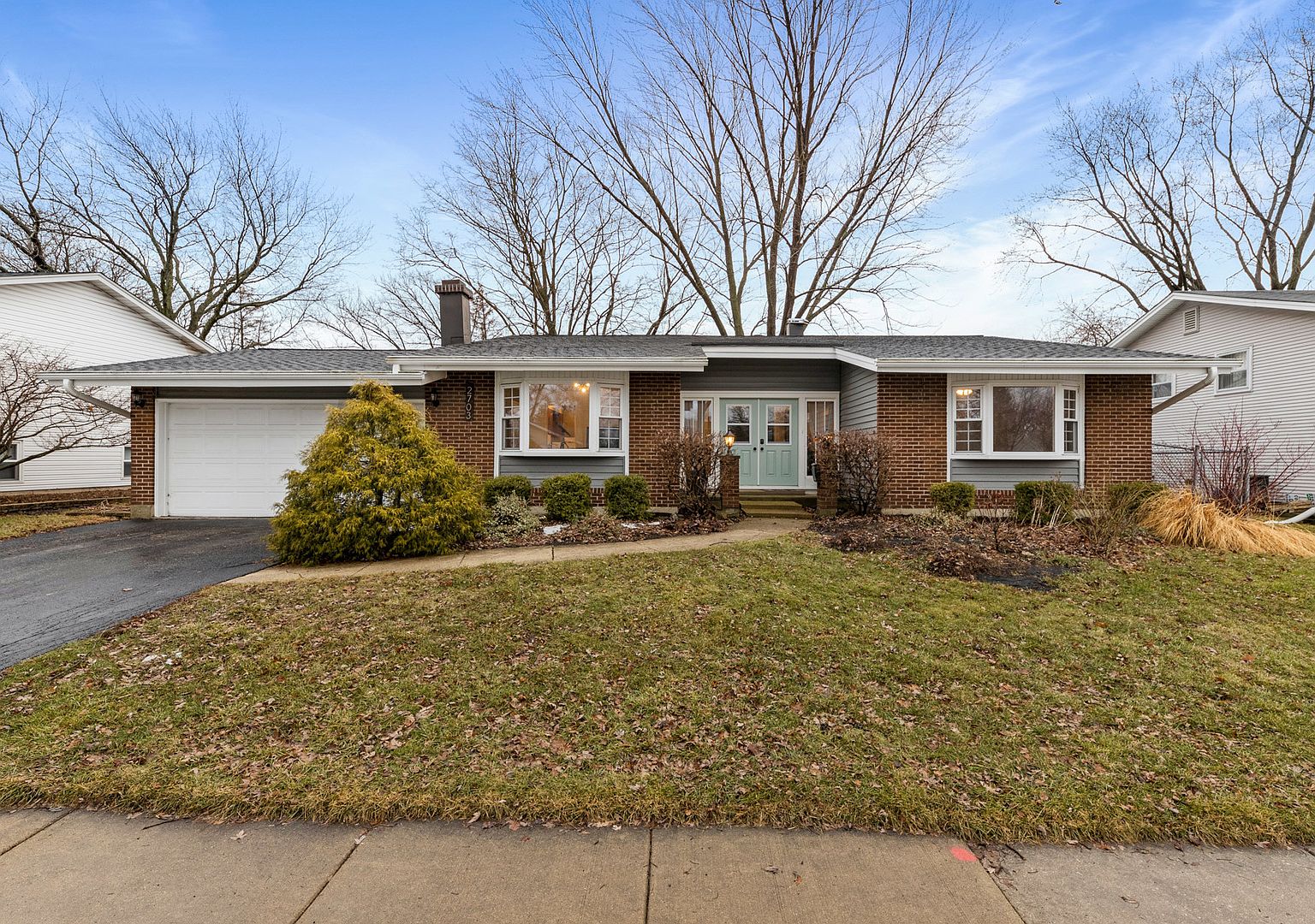2703 Woodridge Dr, Woodridge, IL 60517 Zillow
