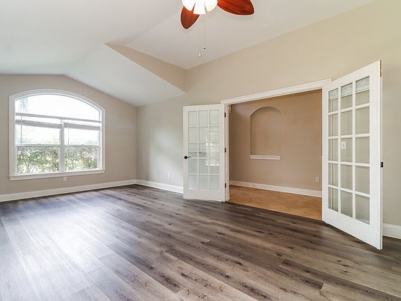 4th image of 19903 Wyndmill Cir
