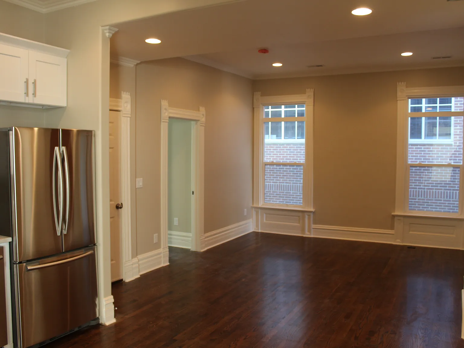 1547 N High St — Photo 4