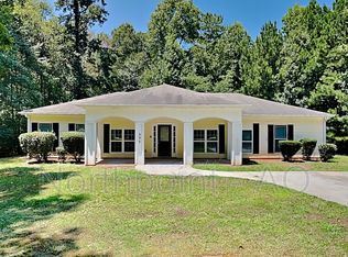 595 Fisher Dr, Fairburn, GA 30213