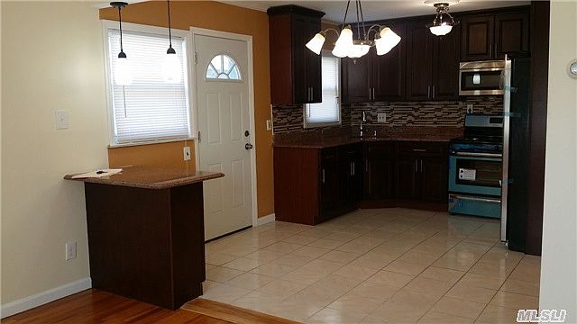 1st image of 200 Westbury Blvd
