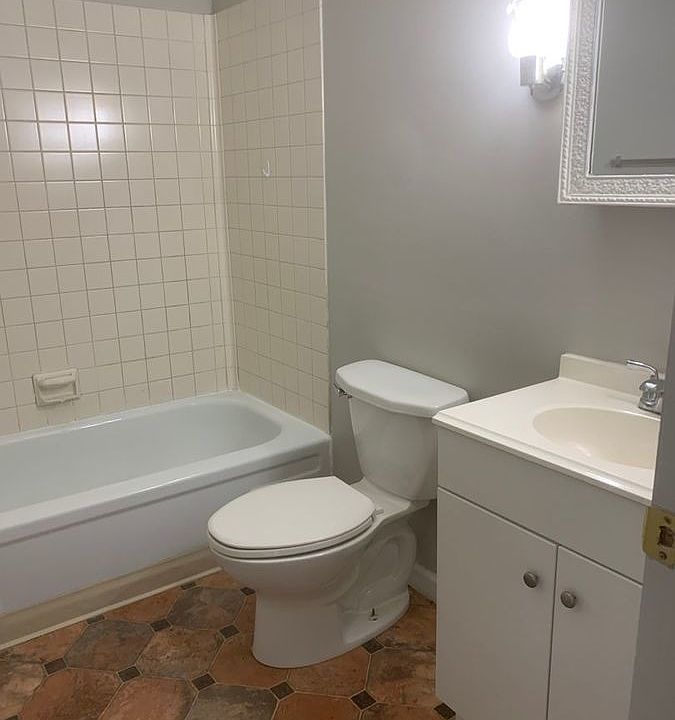 7 Revere Ln, Elyria, OH 44035 Zillow
