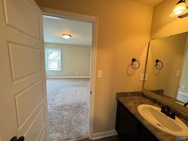 120 Meadowglade Ln — Photo 21