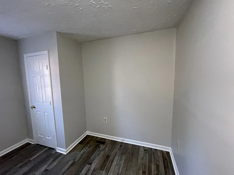 310 W Pine St #B — Photo 7