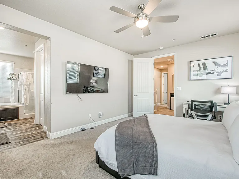 1397 E Via Viola Way — Photo 8