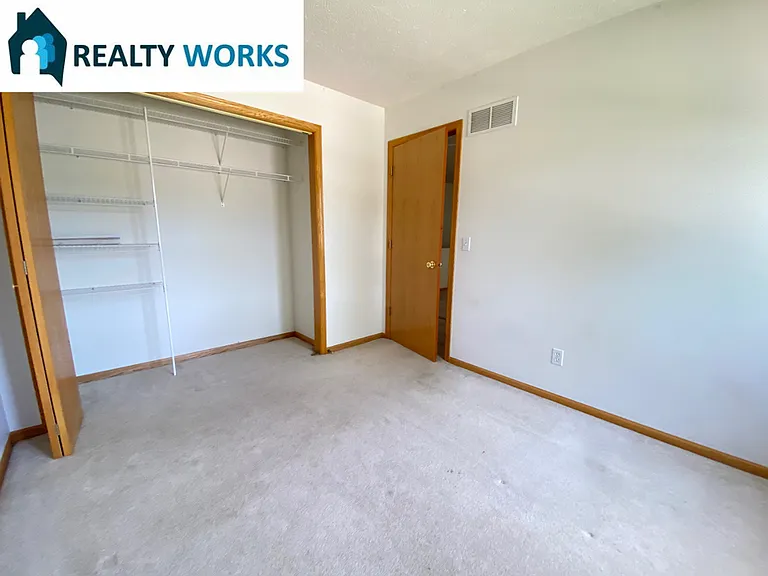 206 Irving St — Photo 6