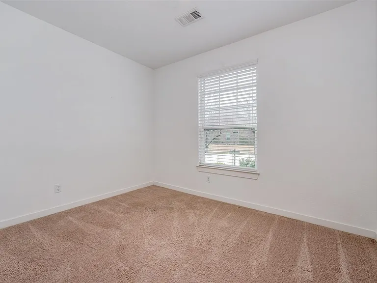 1728 Heron Way — Photo 18