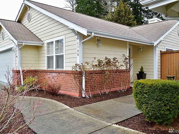 3rd image of 4509 7th St SE