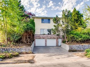 3903 SE Ogden St, Portland, OR 97202