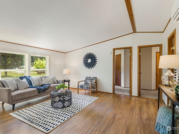 5th image of 4116 Essex Street NW
