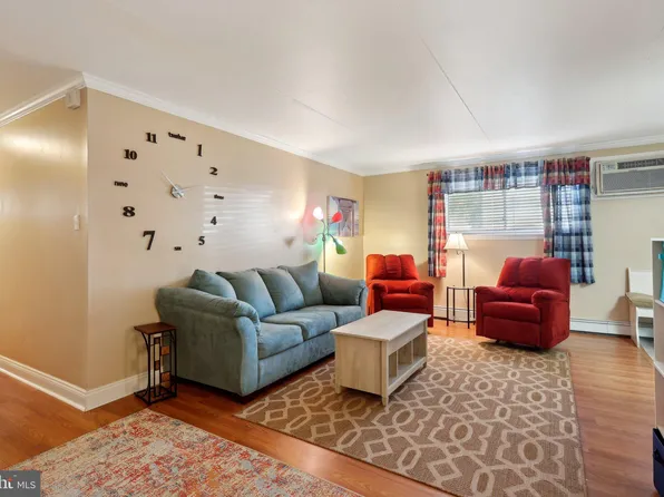 110 Byberry Rd APT F2, Philadelphia, PA 19116