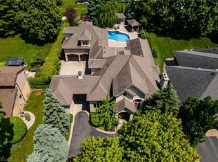 115 Rosemary Ln, Hamilton, ON L9G2K4