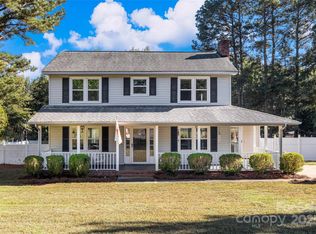 106 Friendfield Dr, Fort Mill, SC 29715