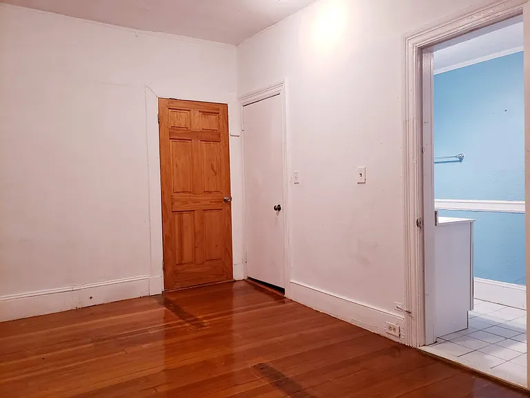 12 Read Ct — Photo 5