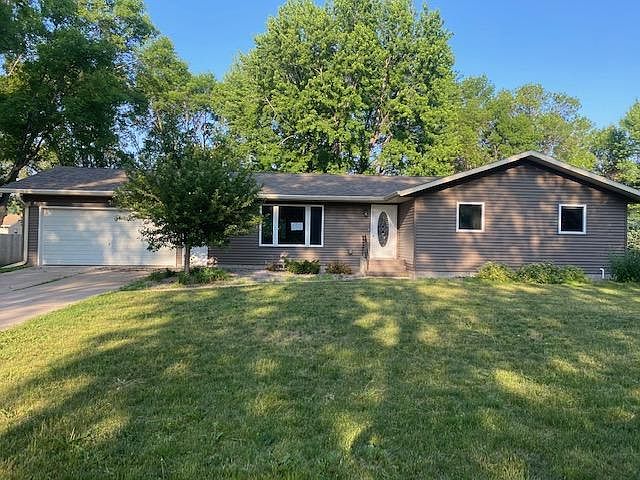 1st image of 108 Knollwood Dr