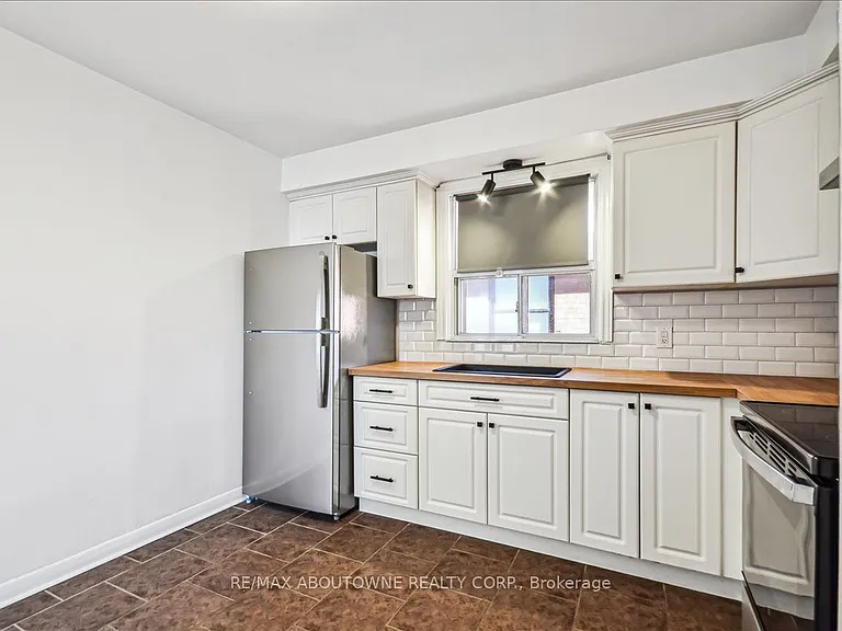 2 Wesley St #5 — Photo 15