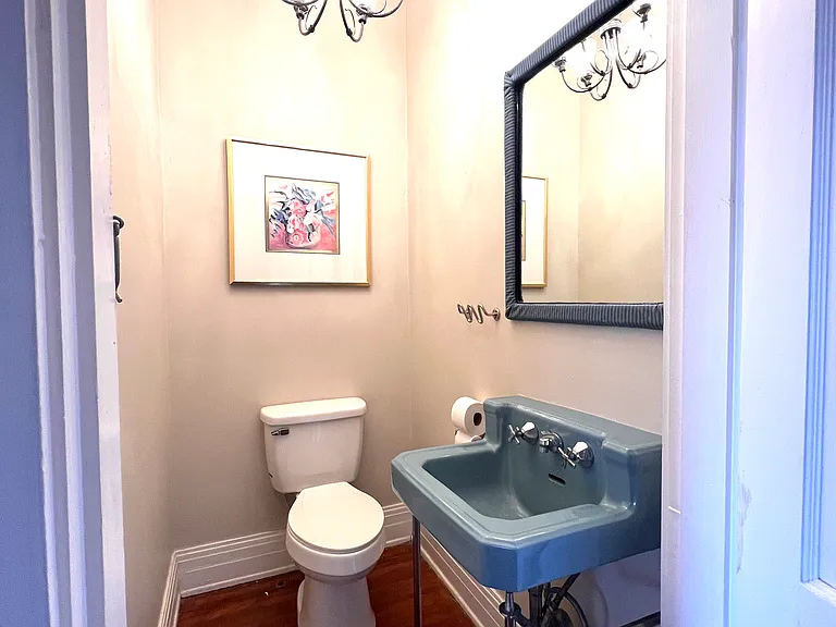 4211 Fort Ave — Photo 9
