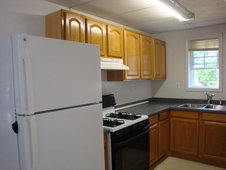 2nd image of 13 Linden St #B