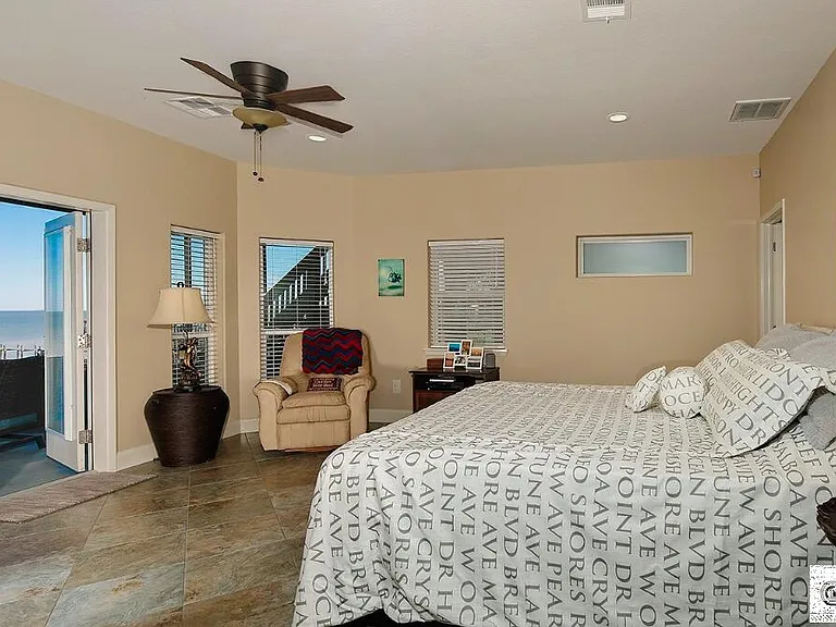 3731 Bayshore Dr — Photo 7