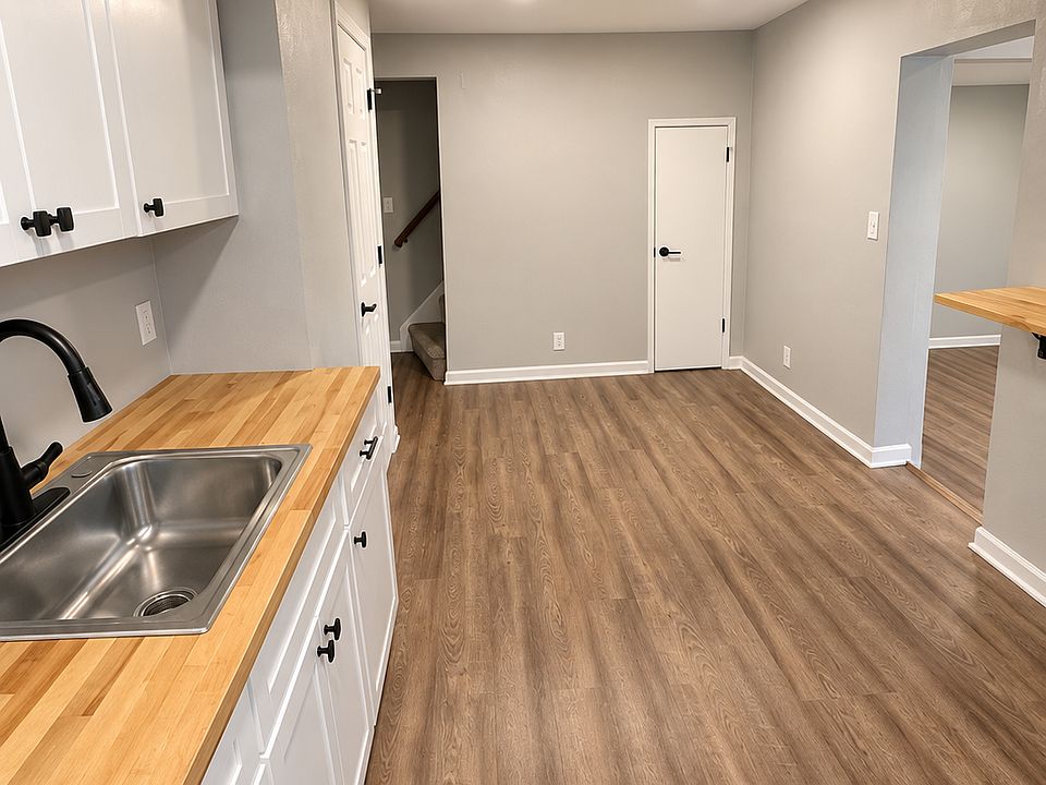 1st image of 910 James St #2