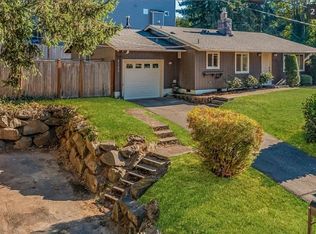 8129 NE 166th St, Kenmore, WA 98028