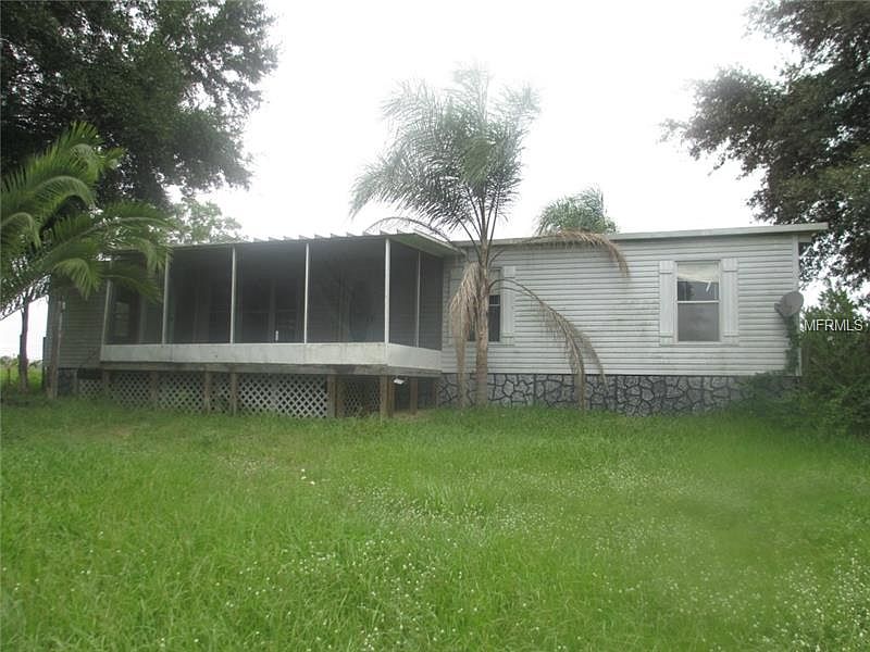 1st image of 41518 Eleanor Ln