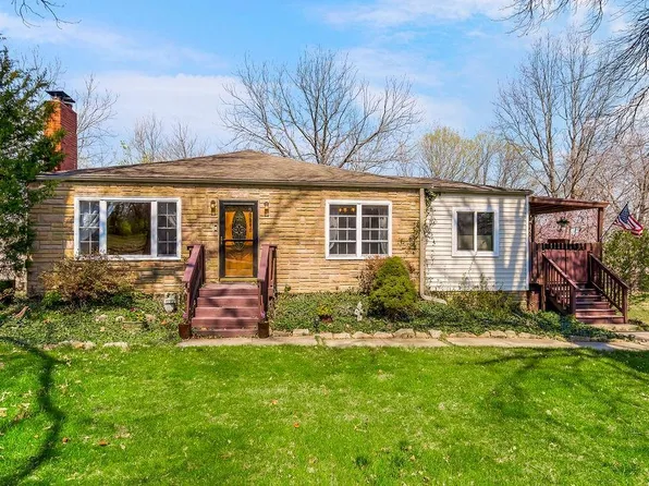 9810 W 53rd St, Merriam, KS 66203