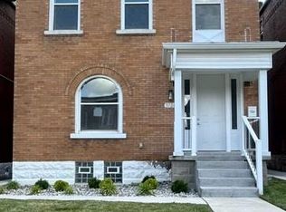 3724 Palm St, Saint Louis, MO 63107